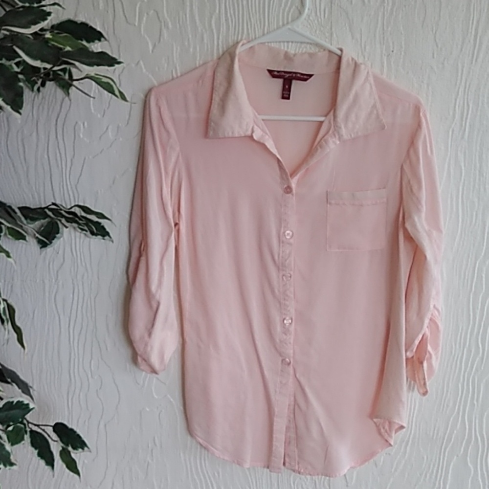 3/15 MacDougal of Houston pink button-down shirt